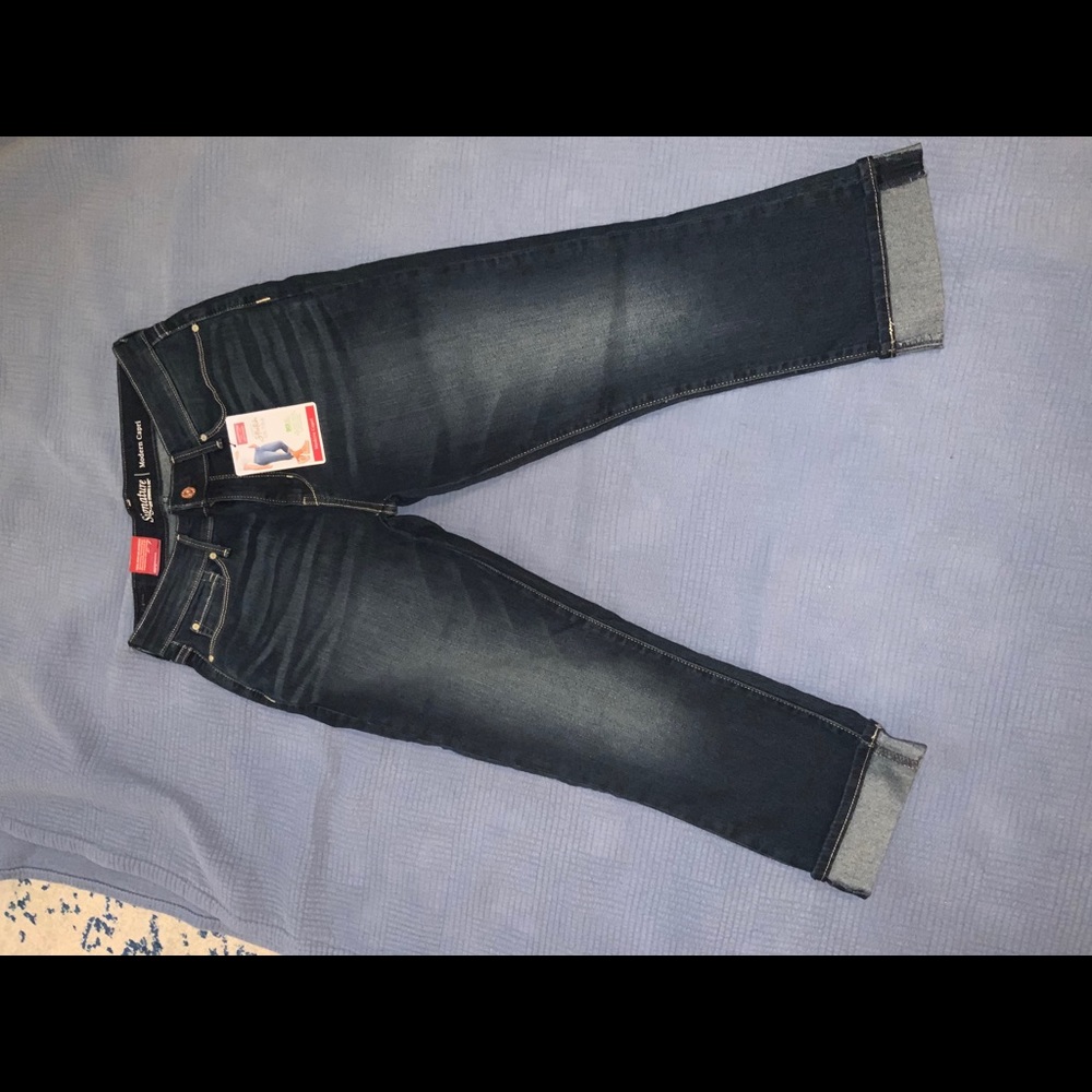 Signature Capri jeans